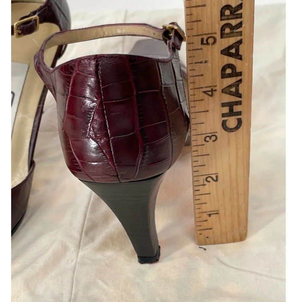 Etienne Aigner Womens Pumps 10 Heels Burgundy Croc Embossed Leather Pointed Toe